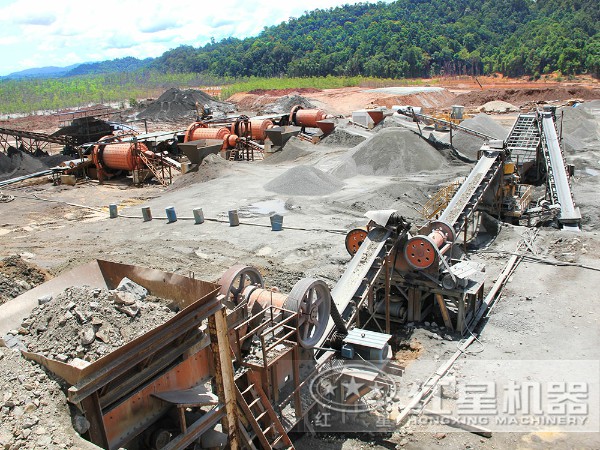 鎳礦棒磨機工作現(xiàn)場 鎳礦棒磨機工作現(xiàn)場