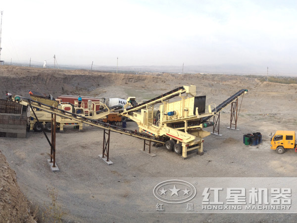 廣東清遠新型節能環保移動打砂機現場 廣東清遠新型節能環保移動打砂機現場