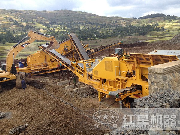 可移動破碎站(鄂破機+反擊破) 可移動破碎站(鄂破機+反擊破)