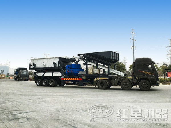 可流動(dòng)車載碎石機(jī):搭載制砂機(jī) 可流動(dòng)車載碎石機(jī):搭載制砂機(jī)
