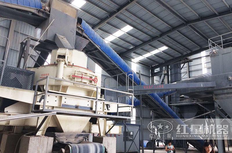 河石打成沙子工作現(xiàn)場 河石打成沙子工作現(xiàn)場