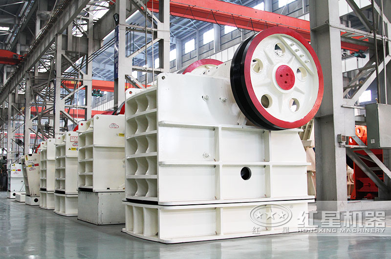 57破碎機(jī)產(chǎn)量40-110t/h，性價(jià)比高，超多客戶都選擇的破碎機(jī)