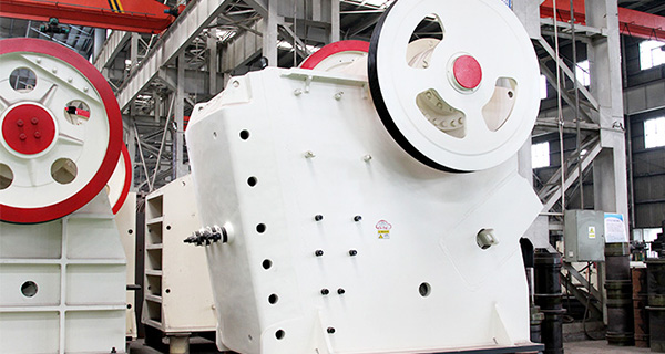 鐵礦石一段粗碎用的1200*1500顎破機多少錢？產量是多少？