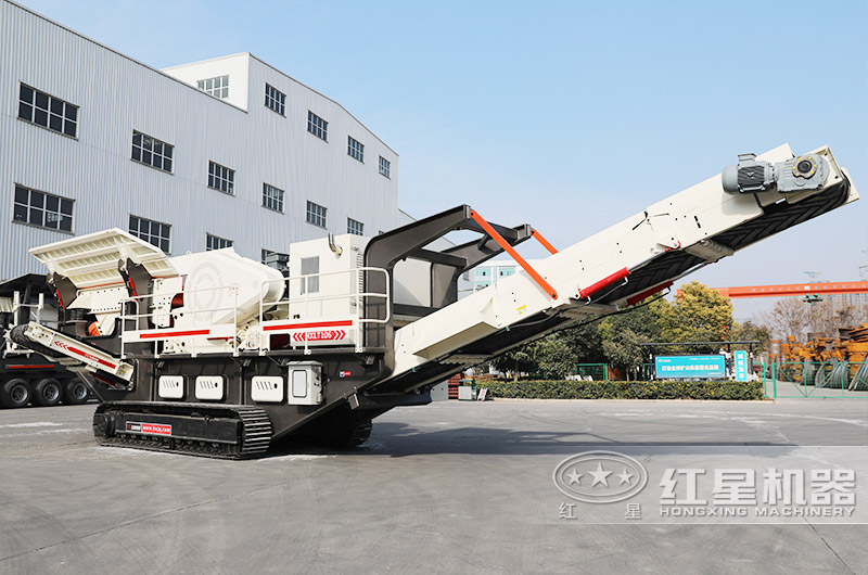 履帶移動(dòng)顎破機(jī),同時(shí)配振動(dòng)給料機(jī),輕松給料更便捷
