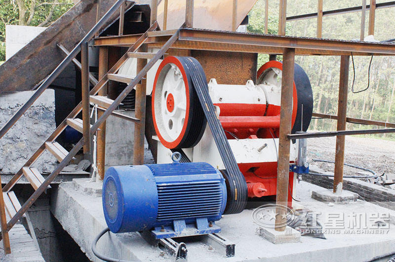 河南許昌干式制砂生產(chǎn)線現(xiàn)場1 河南許昌干式制砂生產(chǎn)線現(xiàn)場1