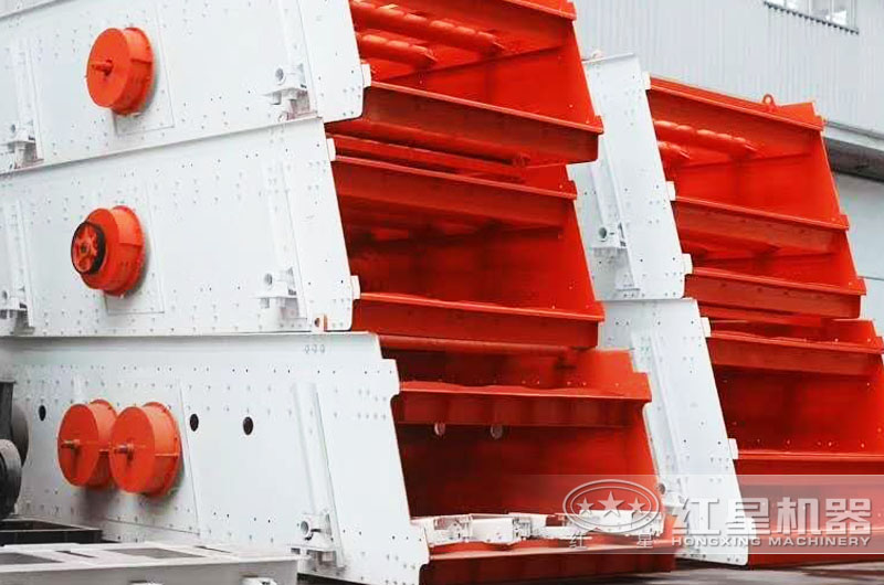 2/3/4層振動篩,堅決不會出現(xiàn)堵塞現(xiàn)象 2/3/4層振動篩,堅決不會出現(xiàn)堵塞現(xiàn)象