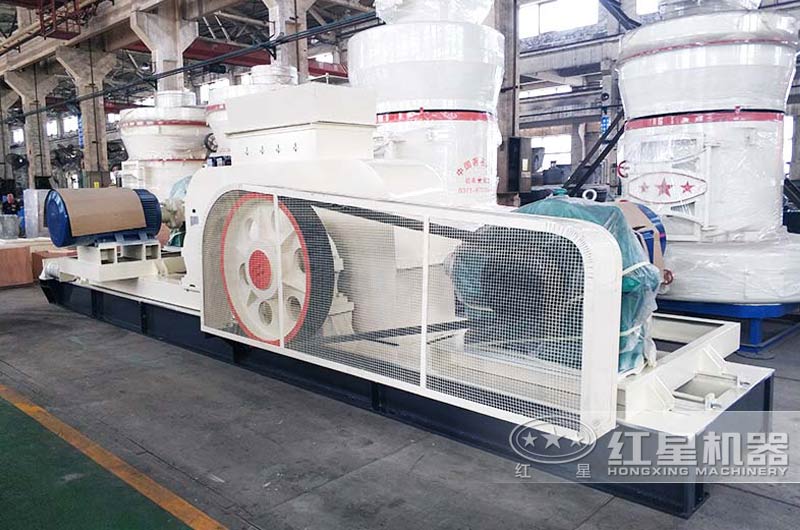 對(duì)輥式破碎機(jī),制砂成本低,維修費(fèi)用少 對(duì)輥式破碎機(jī),制砂成本低,維修費(fèi)用少