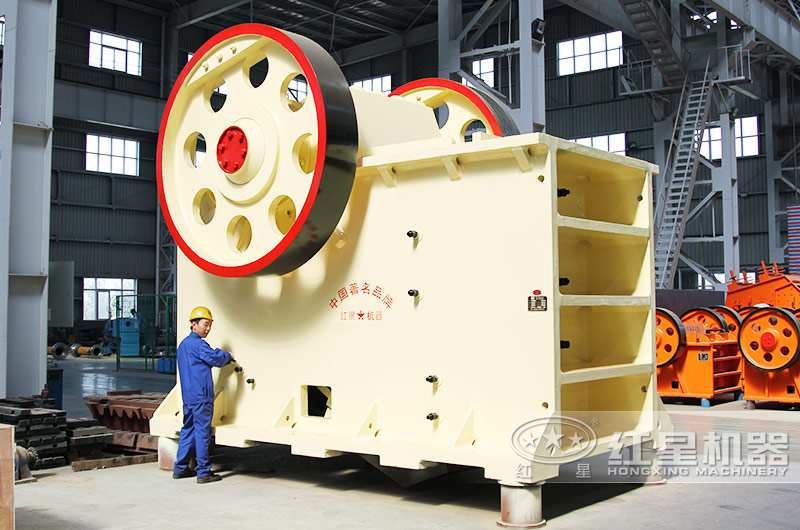 900x1200鄂破破碎機(jī)圖片 900x1200鄂破破碎機(jī)圖片