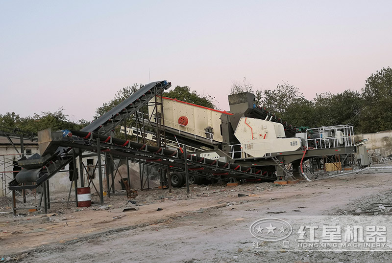 移動制沙現(xiàn)場 移動制沙現(xiàn)場