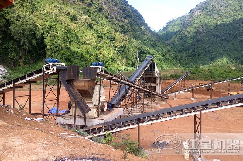 石灰石破碎生產(chǎn)線(反擊式破碎機(jī)) 石灰石破碎生產(chǎn)線(反擊式破碎機(jī))