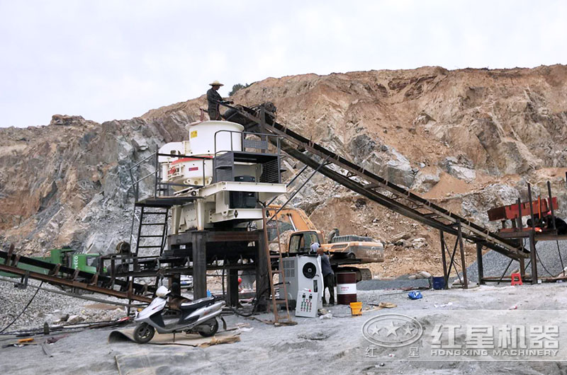 立式破碎機(jī)工作現(xiàn)場(chǎng)實(shí)拍圖 立式破碎機(jī)工作現(xiàn)場(chǎng)實(shí)拍圖