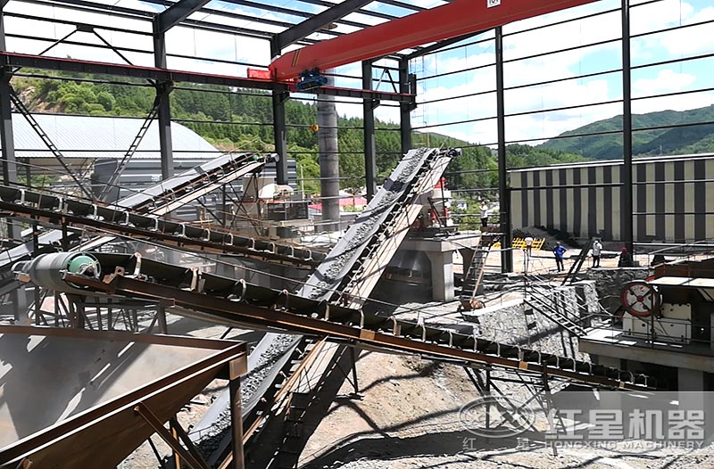 大型機(jī)制砂廠運(yùn)行實(shí)拍 大型機(jī)制砂廠運(yùn)行實(shí)拍