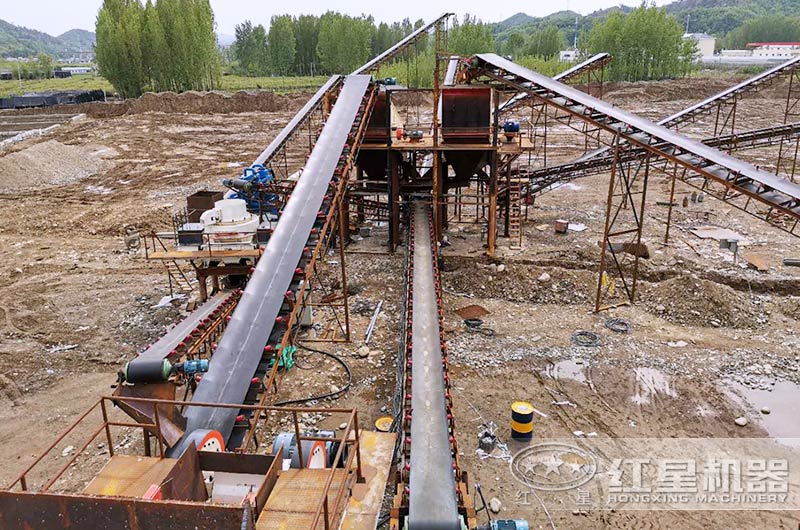 浙江客戶制砂機(jī)生產(chǎn)現(xiàn)場(chǎng) 浙江客戶制砂機(jī)生產(chǎn)現(xiàn)場(chǎng)