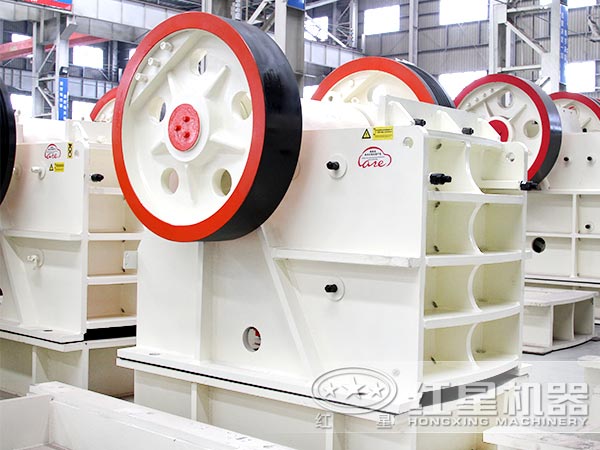 礦業碎石機多少錢一臺？