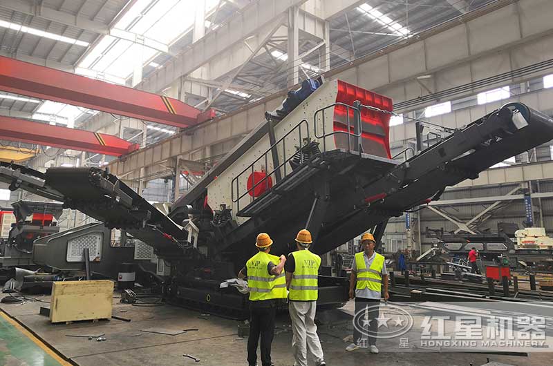 客戶(hù)來(lái)紅星移動(dòng)破生產(chǎn)車(chē)間參觀(guān) 客戶(hù)來(lái)紅星移動(dòng)破生產(chǎn)車(chē)間參觀(guān)