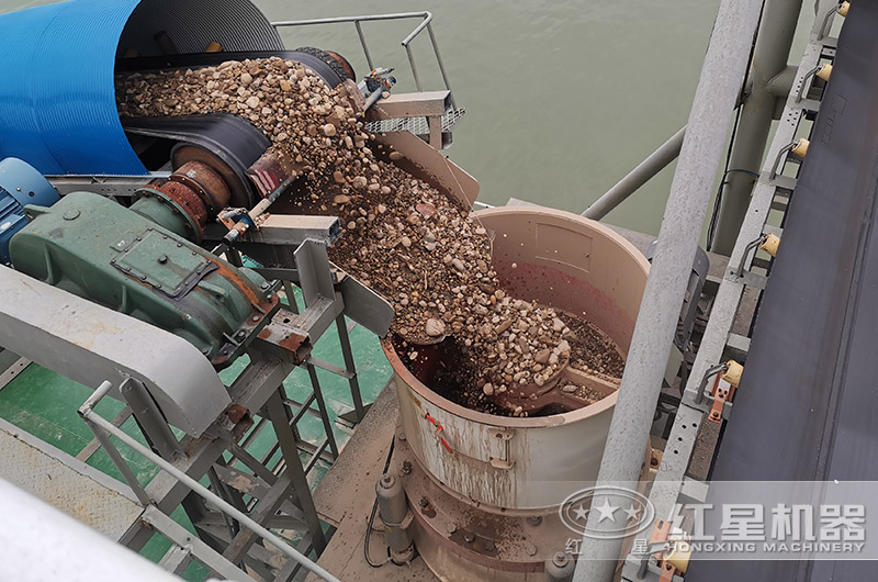 船上圓錐破現(xiàn)場 船上圓錐破現(xiàn)場