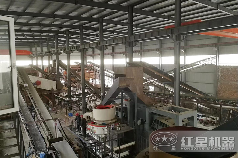 石頭碎砂加工客戶現場 石頭碎砂加工客戶現場